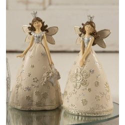 Fepige i creme farvet kjoler ass.